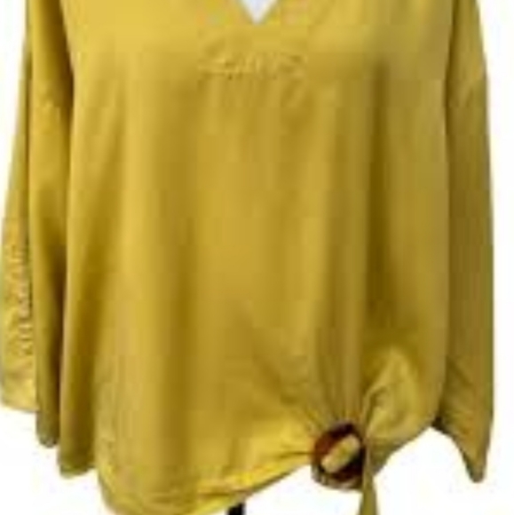 Shirt - Picture 4 of 4